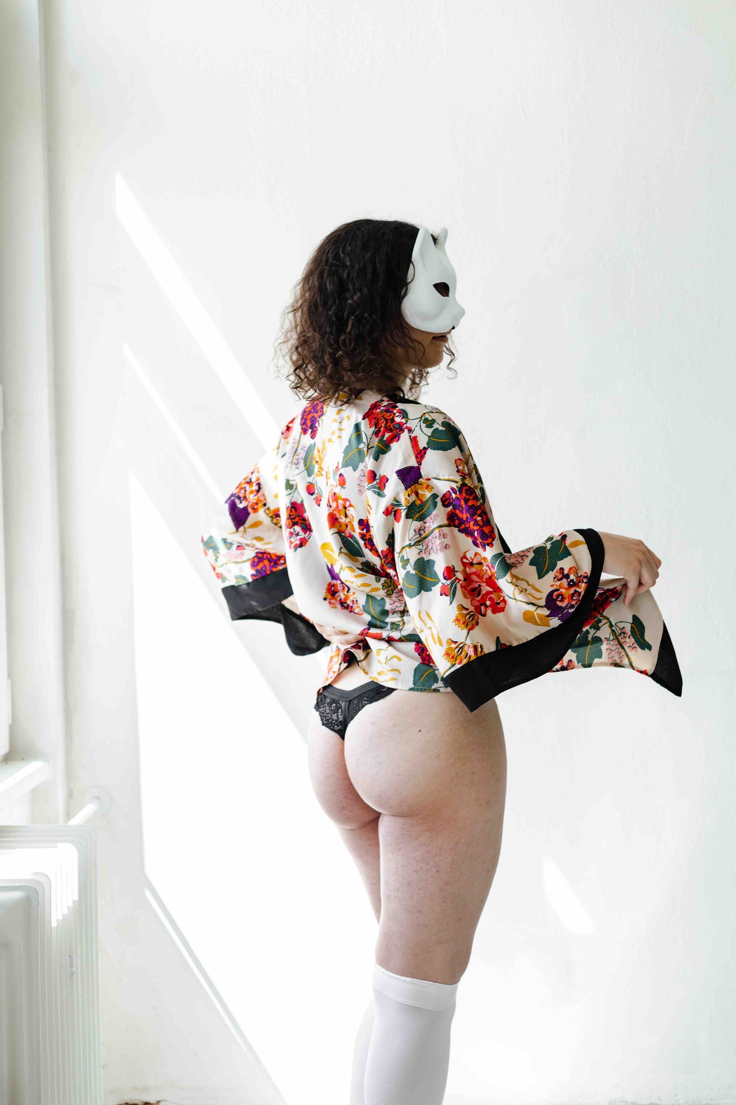 Krajková tanga černá