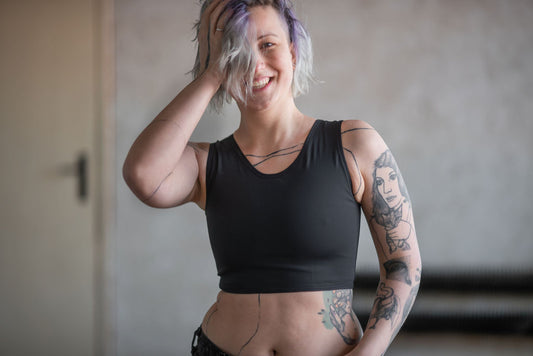 Krátký basic binder | extra pevný | černý