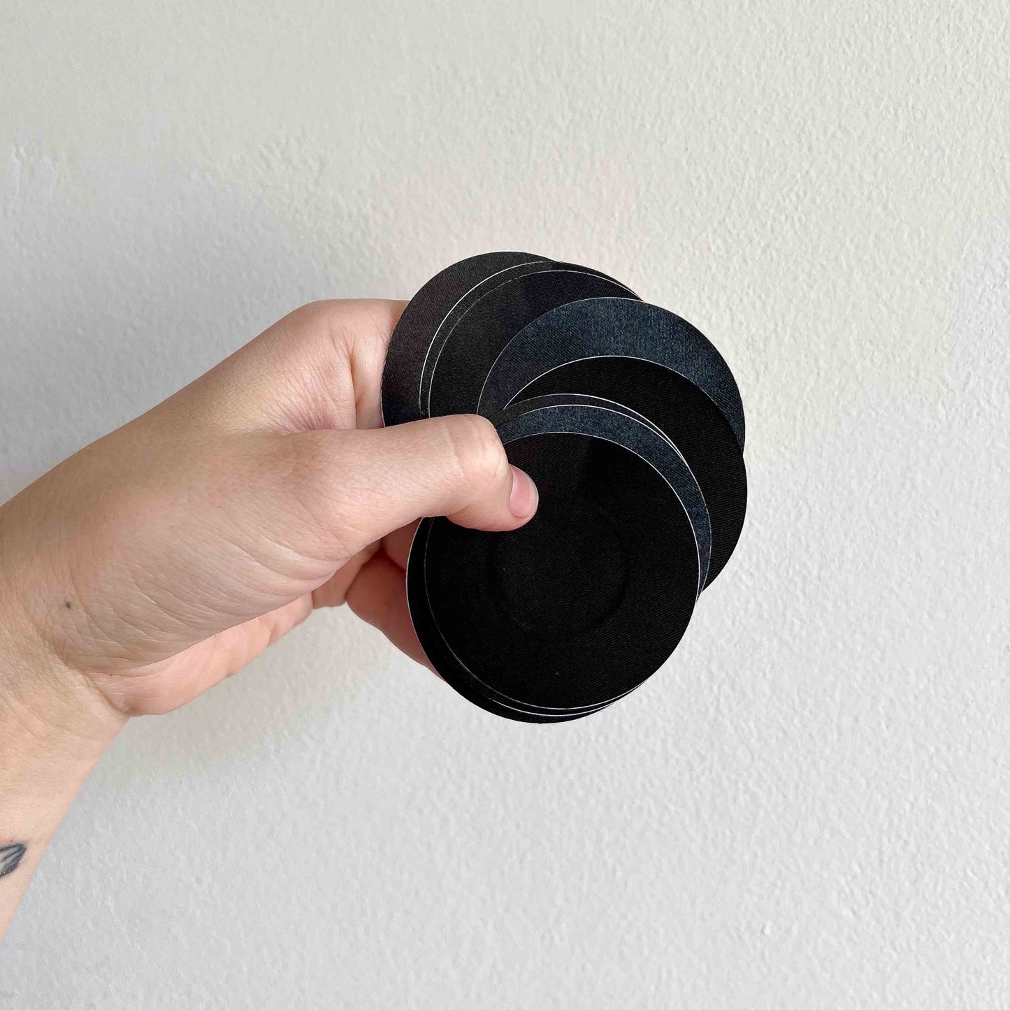 Saténové nálepky na bradavky | 5 párů | černé